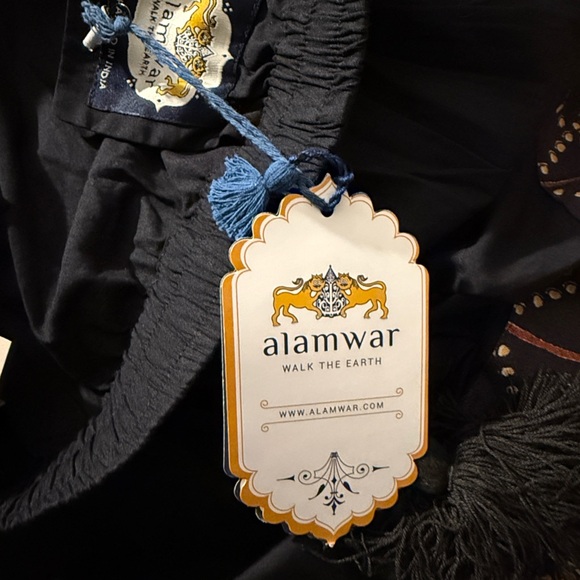 Alamwar “Walk The Earth” Yoshiko Embroidered Top. New with tags from Sundance.